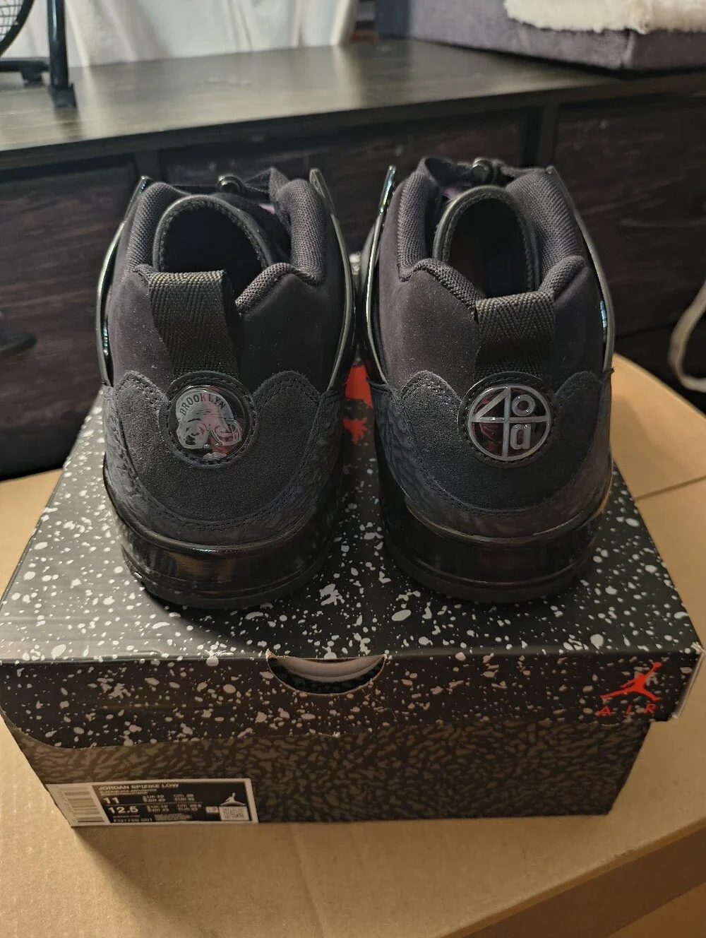 NIB 100% Real Jordan Spizike Low Mens